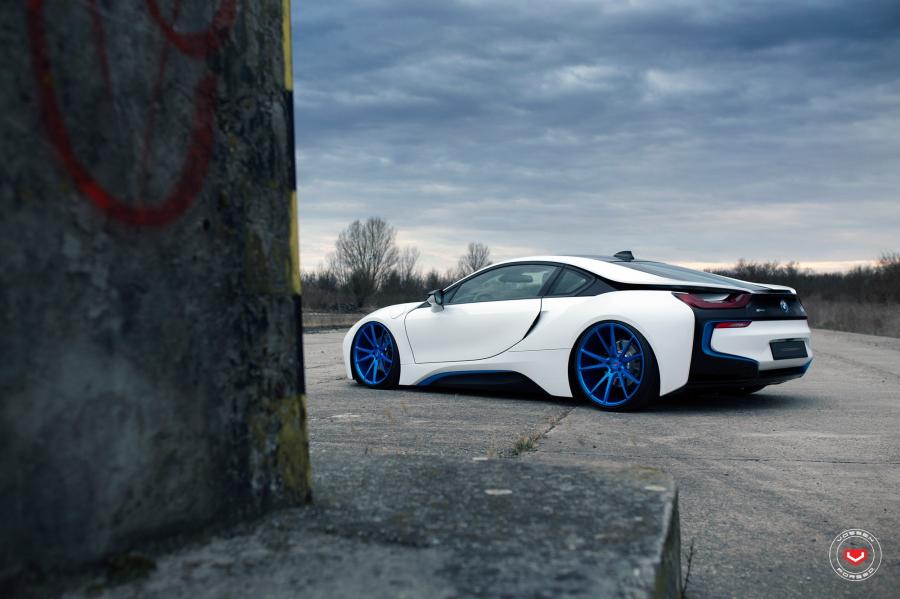  BMW i8 on Vossen Wheels (VPS-301) 2017 года  (фото 11 из 16)